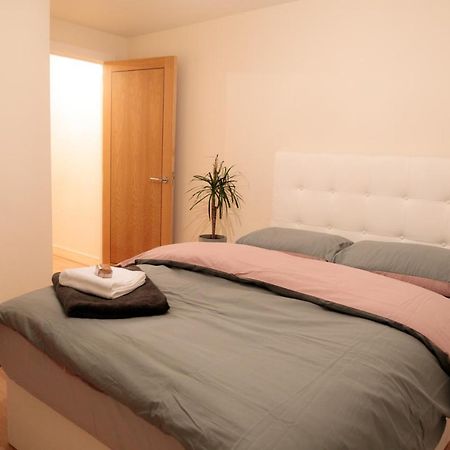 Central Bnb With Secure Parking Chester Exterior photo